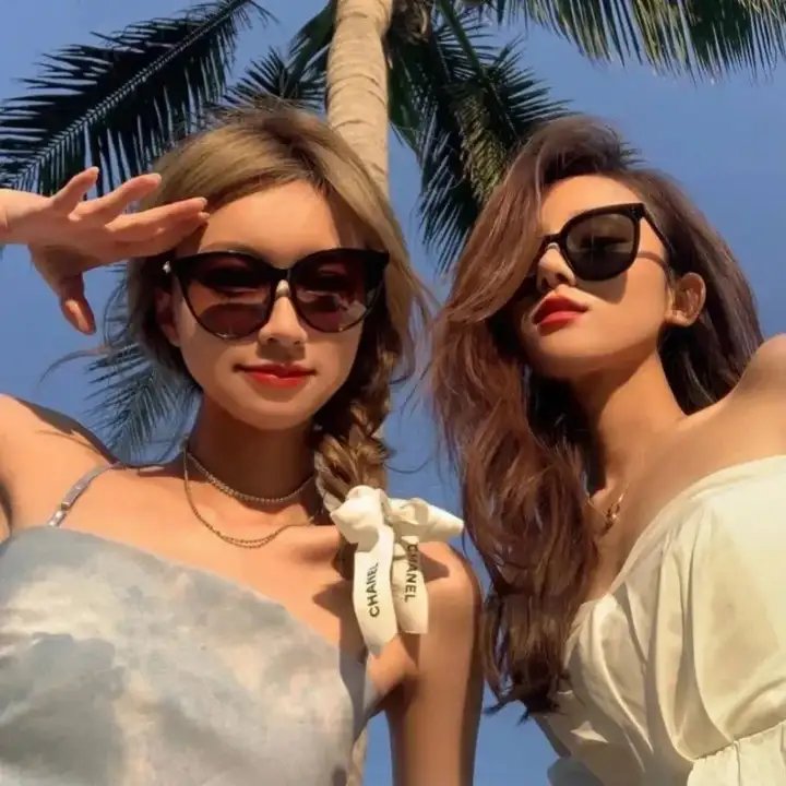小镇大谎